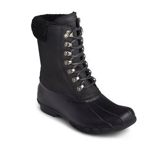 Women’s Sperry saltwater boots size 7.5 New in box rain/snow all weather